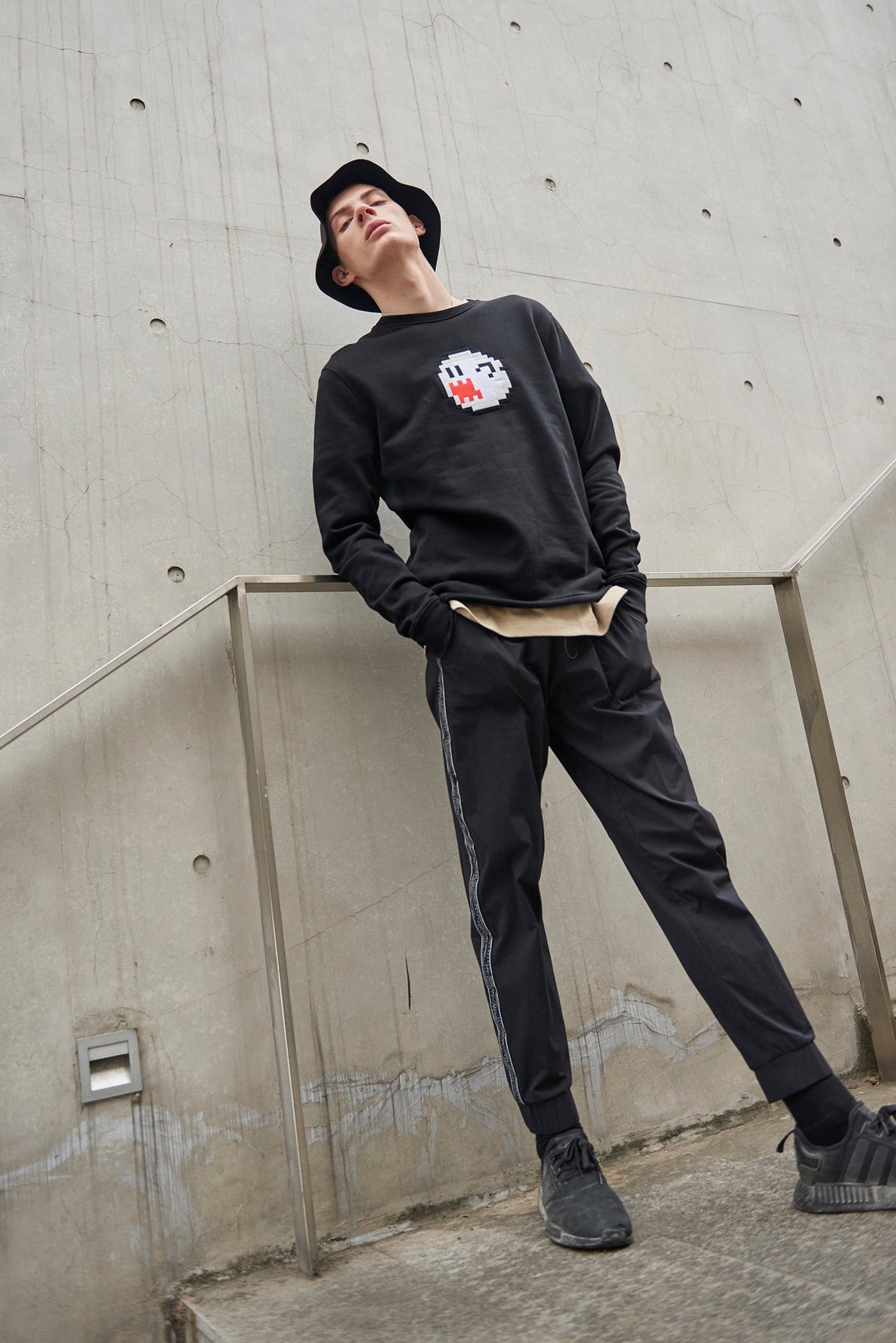 iPhone - 【Boo】 15-b_1400x.jpg?v=1604565537